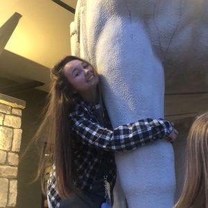 Meet your Posher, Eva